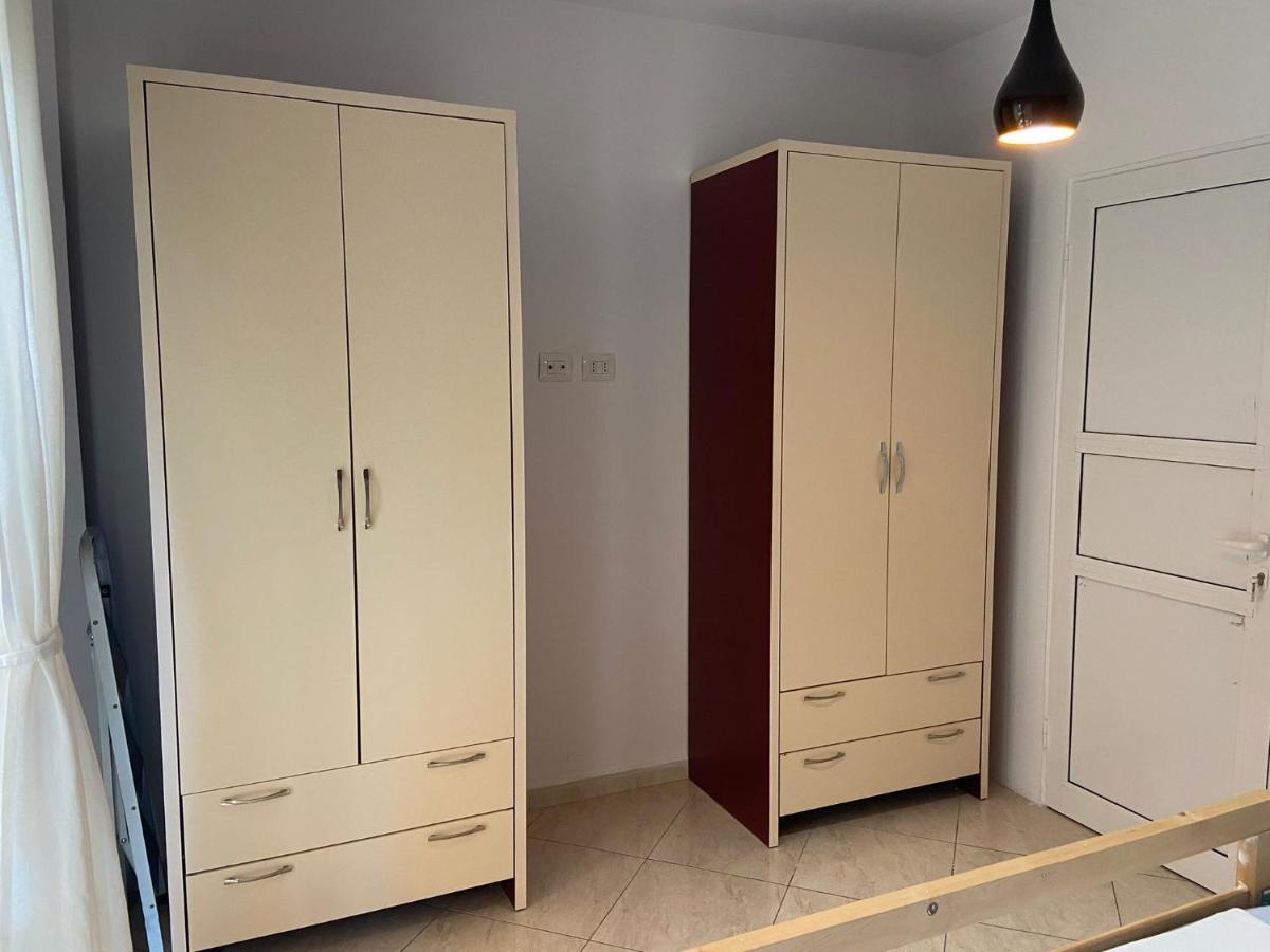 Apartmán Lungomare Vlore Con Garage Privato 2 Exteriér fotografie