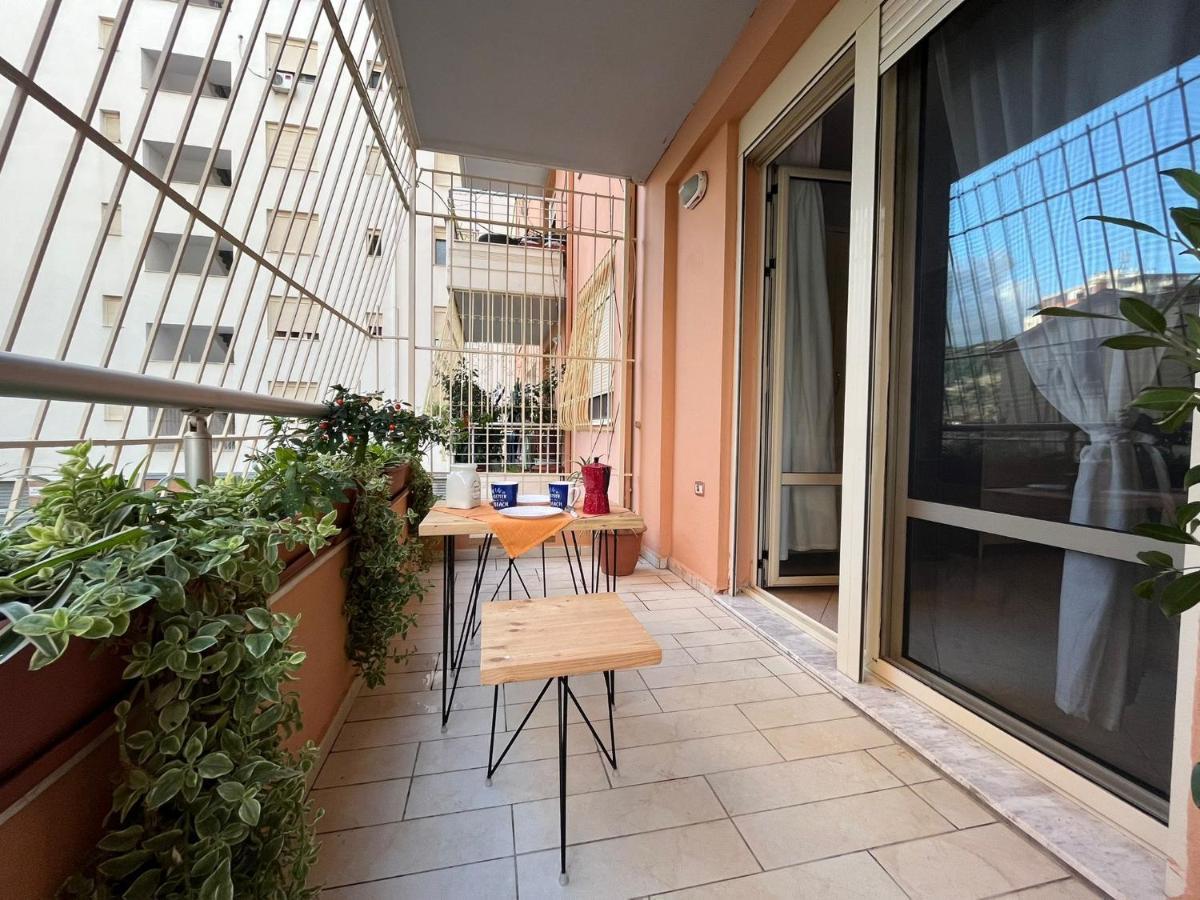Apartmán Lungomare Vlore Con Garage Privato 2 Exteriér fotografie